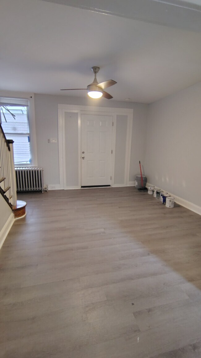 Building Photo - 5944 Palmetto St