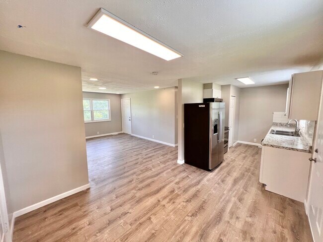 Foto del edificio - 941 Huckleberry Springs Rd