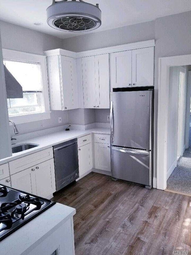 Building Photo - 2624 Soper Ave