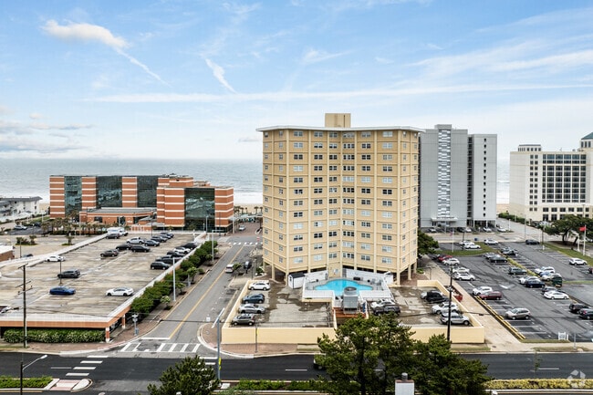 Building Photo - Virginia House