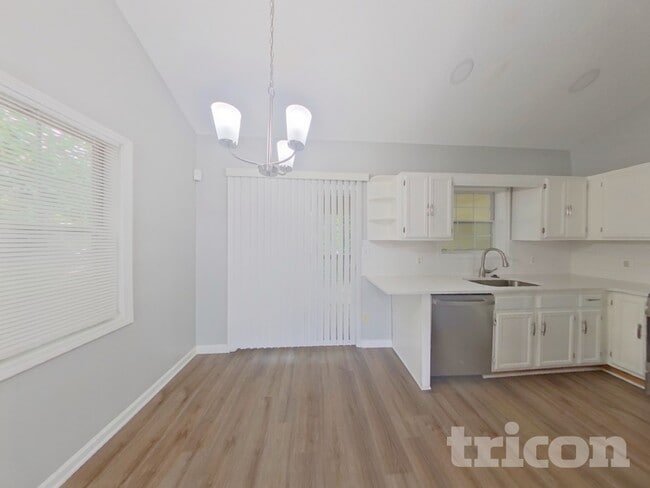 Building Photo - 350 Jamaica Cove SW