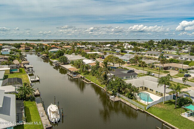 Foto del edificio - 458 Sandpiper Dr