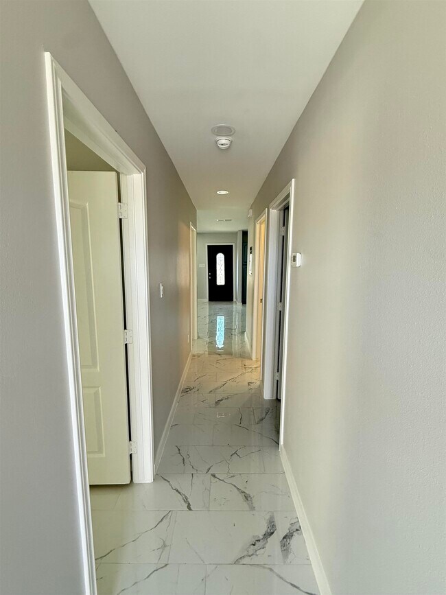 Foto del edificio - 2210 Blaine St