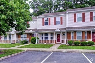Building Photo - 404 Crescent Ct