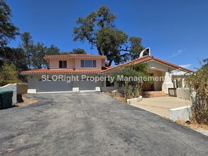 Building Photo - 10480 Santa Ana Rd