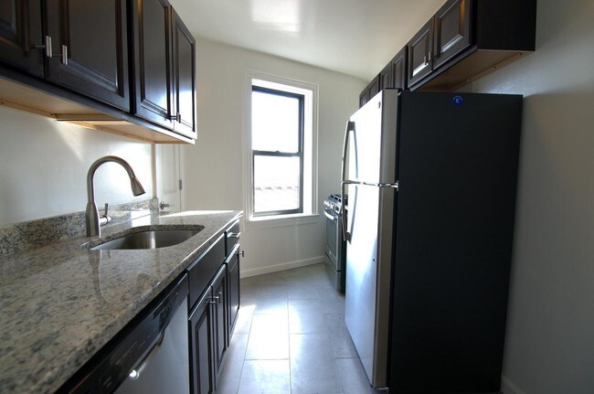 Foto del edificio - 4145 52nd St