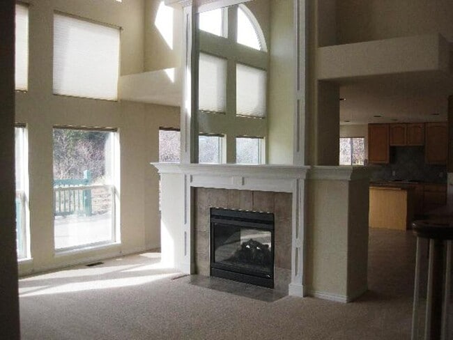 Photo - 2075 Rockhurst Blvd House