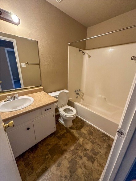 Foto del edificio - 1208 W Hunt St