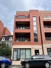 Building Photo - 2507 N Halsted St