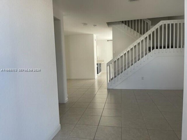 Building Photo - 3380 W 108th St