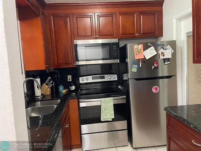 Foto del edificio - 410 SE 2nd Ave