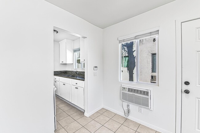 Foto del edificio - 67 Alamitos Ave