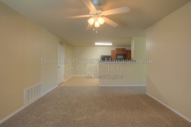 Foto del edificio - 5807 N 34th St