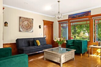 Building Photo - 3148 College Ave