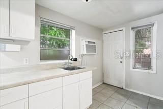 Foto del edificio - 726 W Central Ave