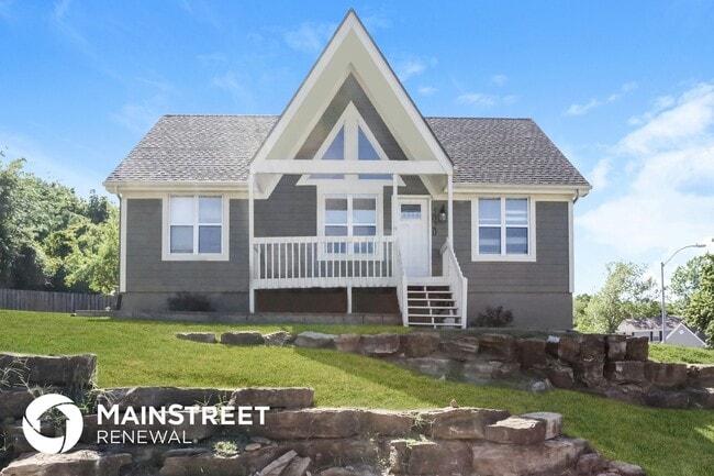 Building Photo - 5020 Pebble Ave