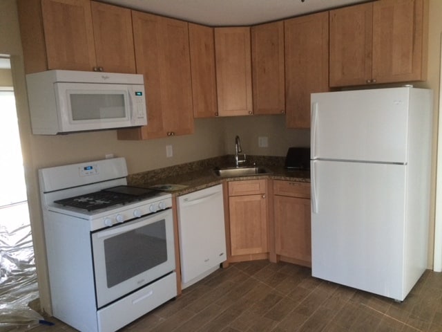 Building Photo - 205 Galewood Dr