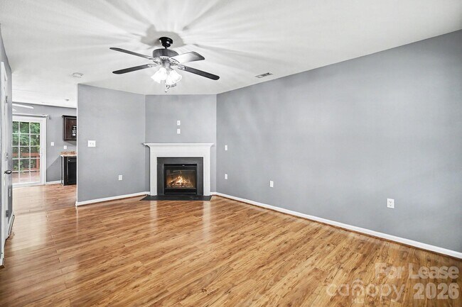 Building Photo - 4937 Broad Leaf Ct