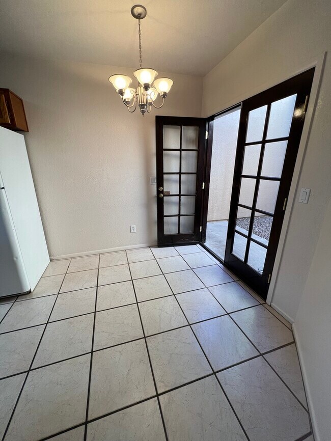 Building Photo - 3323 E Popinac Loop