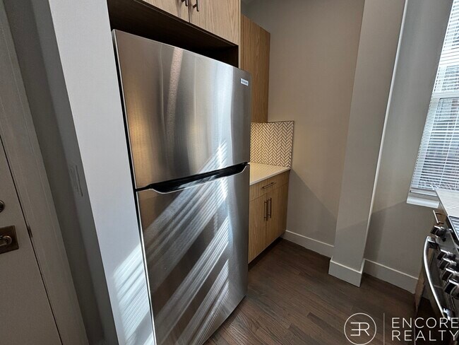 Foto del edificio - 65 Park Dr