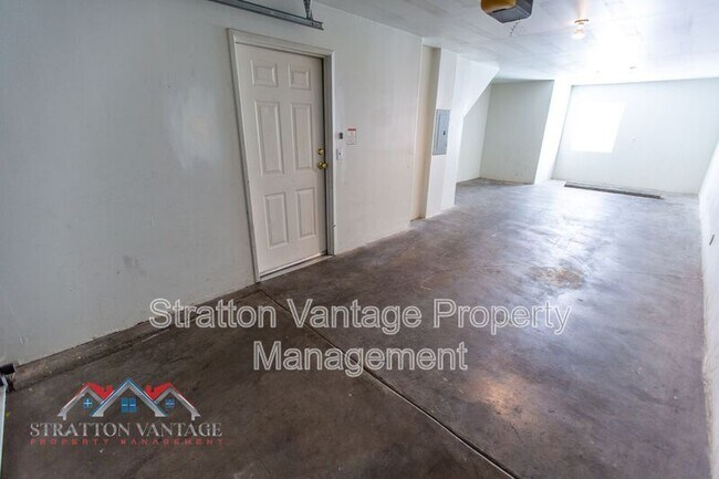 Foto del edificio - 4455 E Paradise Vlg Pkwy S