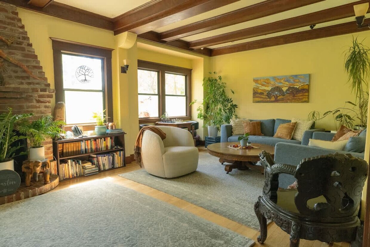 Foto principal - 364 62nd St