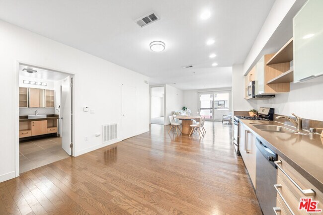 Foto del edificio - 1234 Wilshire Blvd