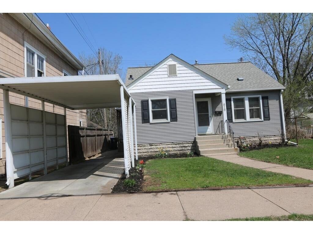 818 Aldine St, Saint Paul, MN 55104 House Rental in Saint Paul, MN