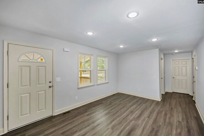 Foto del edificio - 152 Robin Rd