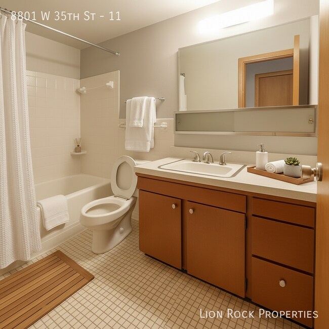 Foto del edificio - 8801 W 35th St