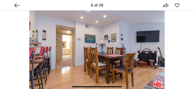 Foto del edificio - 4705 Kester Ave