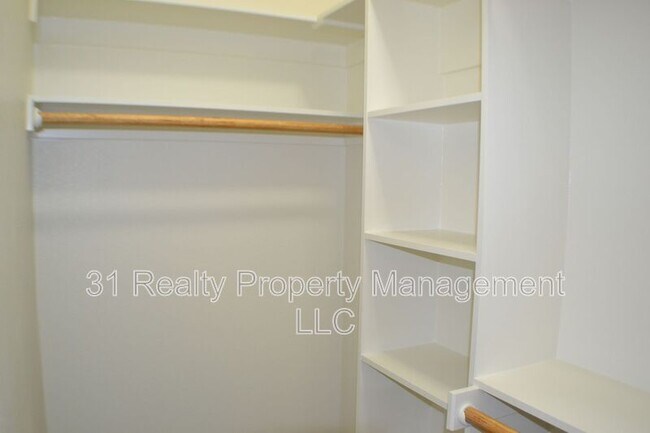 Foto del edificio - 1101 Southridge Ln