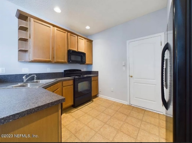 Foto del edificio - 12295 Black Walnut Ct