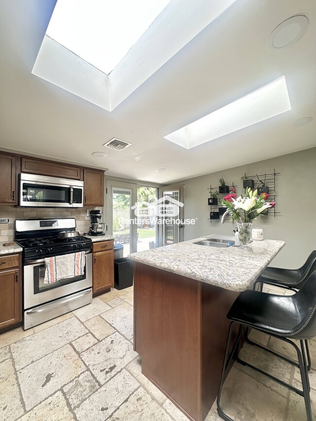 Foto del edificio - 4707 E Montecito Ave