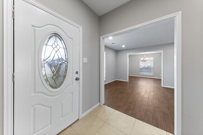 Foto del edificio - 802 Foxglove Dr