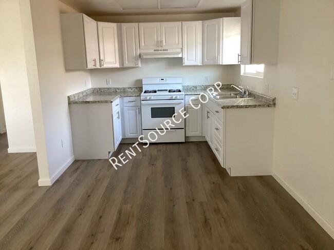 Foto del edificio - 2 Bedroom Condo for Rent in Barstow