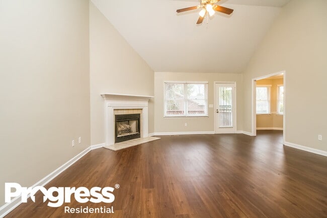 Building Photo - 2140 Liberty Dr