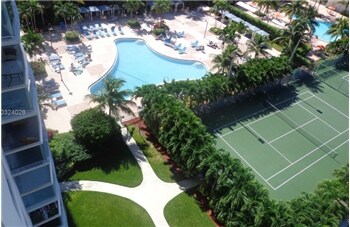 Primary Photo - 19370 Collins Ave