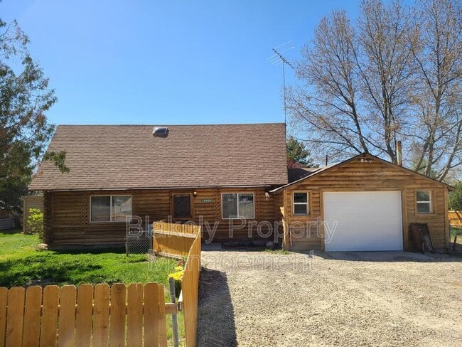 Foto del edificio - 15905 Ellis Ave