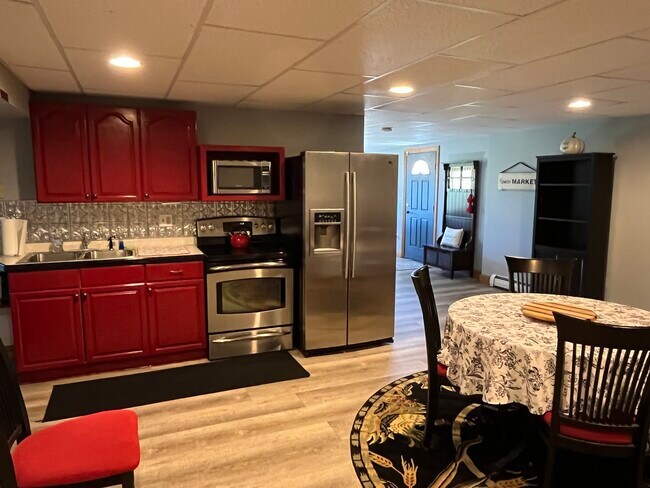 Cocina - 62 Fiske Hill Rd