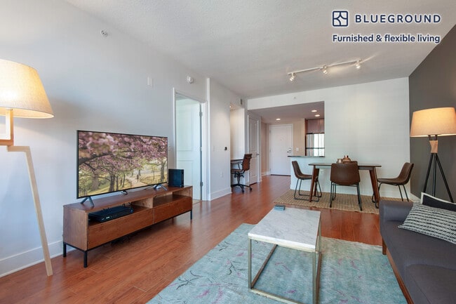 Building Photo - 415 L St NW