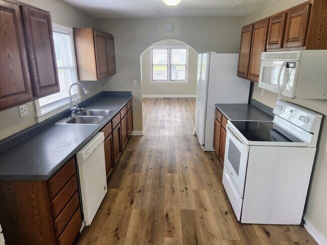 Foto del edificio - 103 Railroad St SE