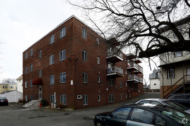 Building Photo - 95 Clifton St