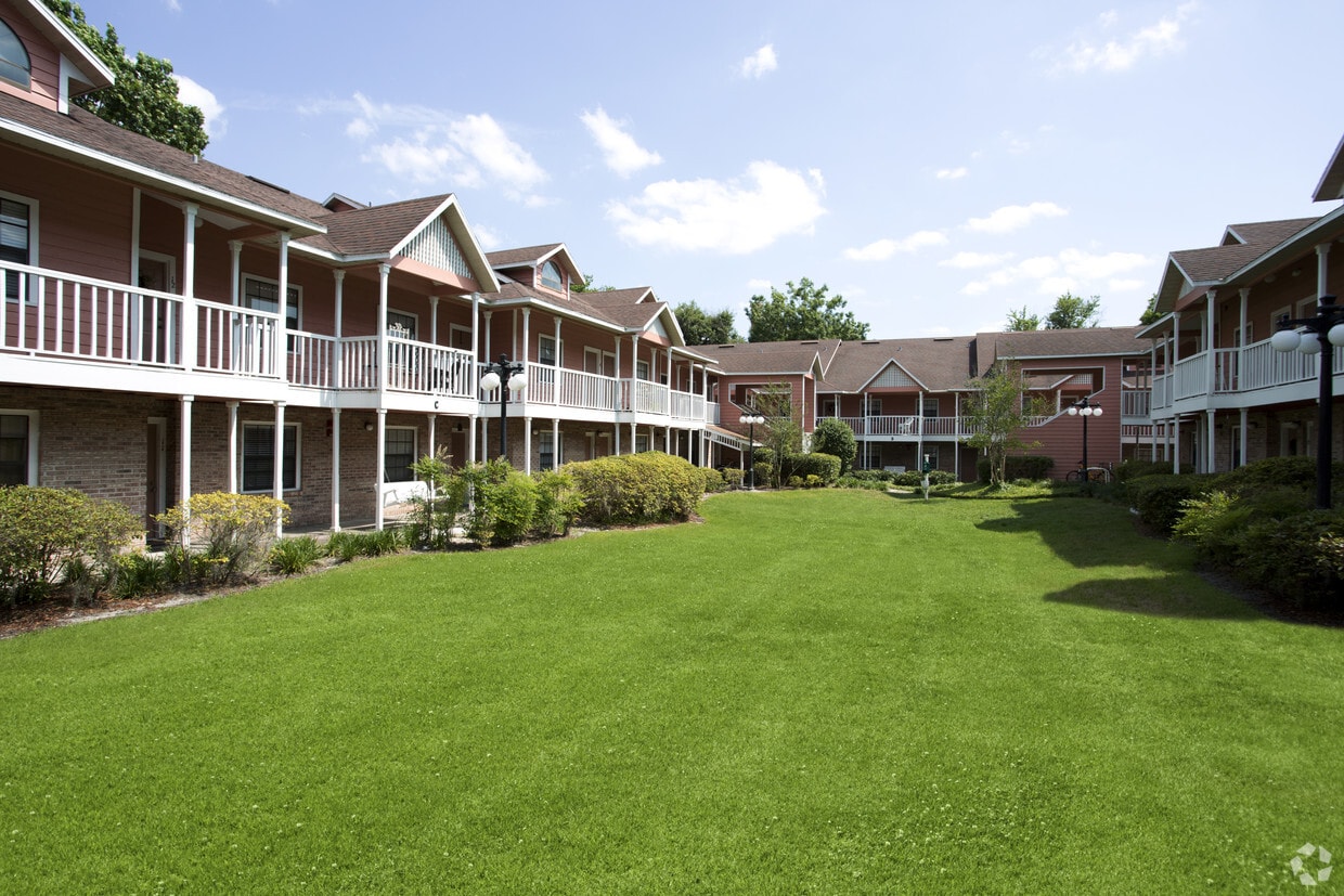 Studio Apartments in Alachua County, FL for Rent