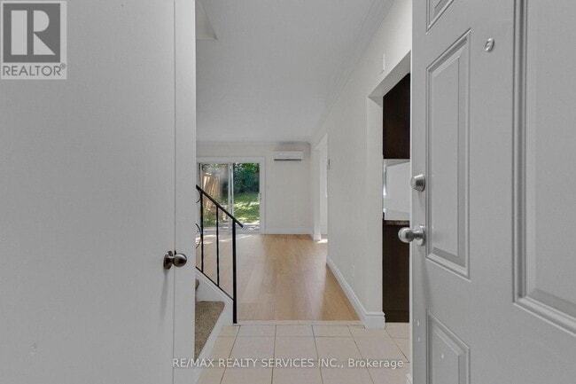 Building Photo - 1140 Tavistock Dr
