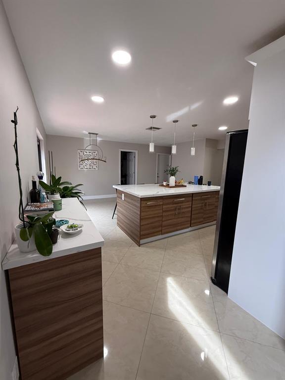 Building Photo - 1988 Sacramento