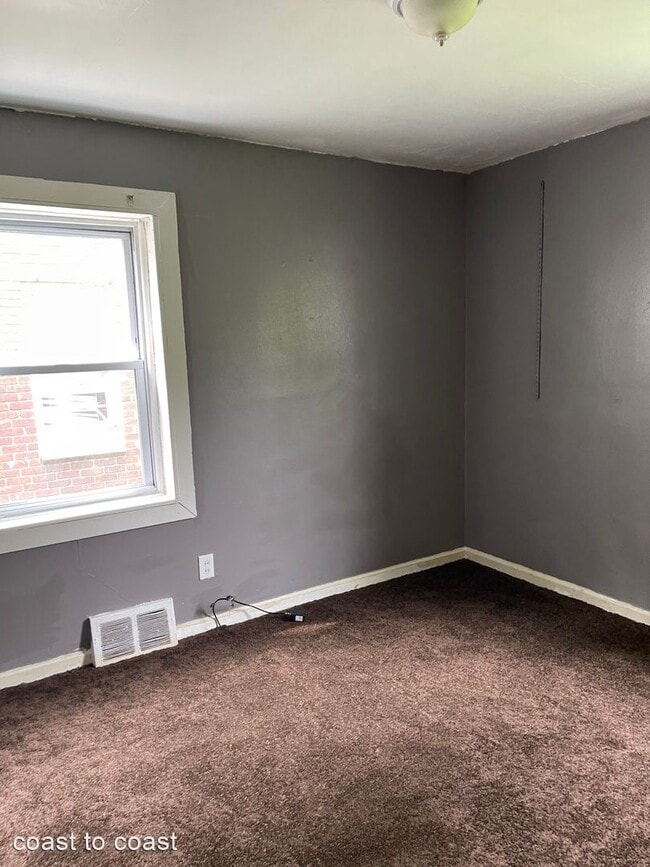 Building Photo - 3 br, 1 bath House - 12075 Faust