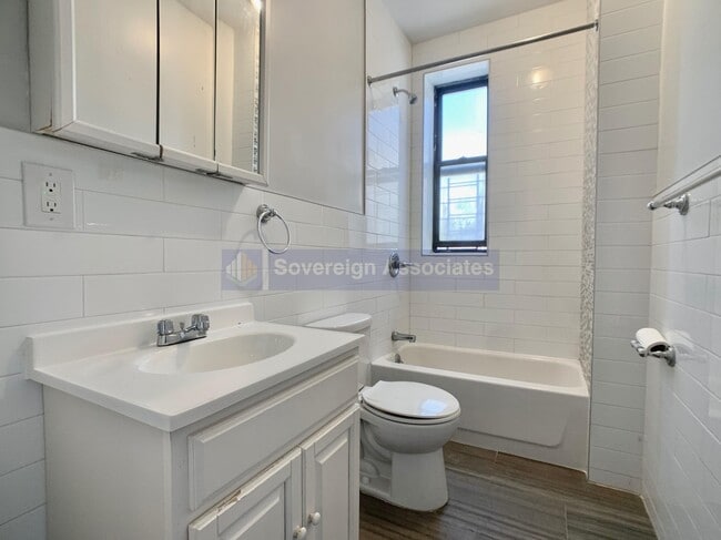 Building Photo - 540 W 158th St