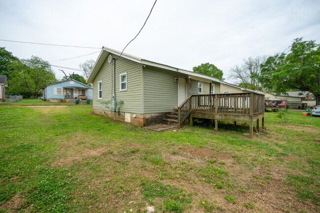 Foto del edificio - Incredible Value in Sylacauga – Appliances Included & Move-In Ready!