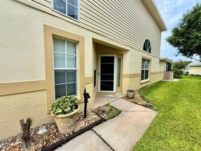 Foto del edificio - 6600 Gentle Ben Cir